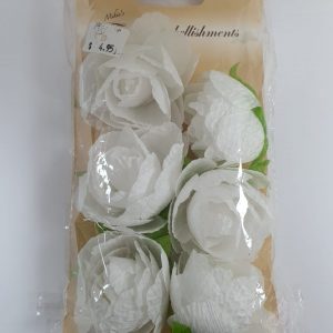 Mikie's Floral Embellishments White 6 Piezas