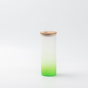 Vaso de vidrio esmerilado sublimable con tapa de bamboo y carrizo, 17oz